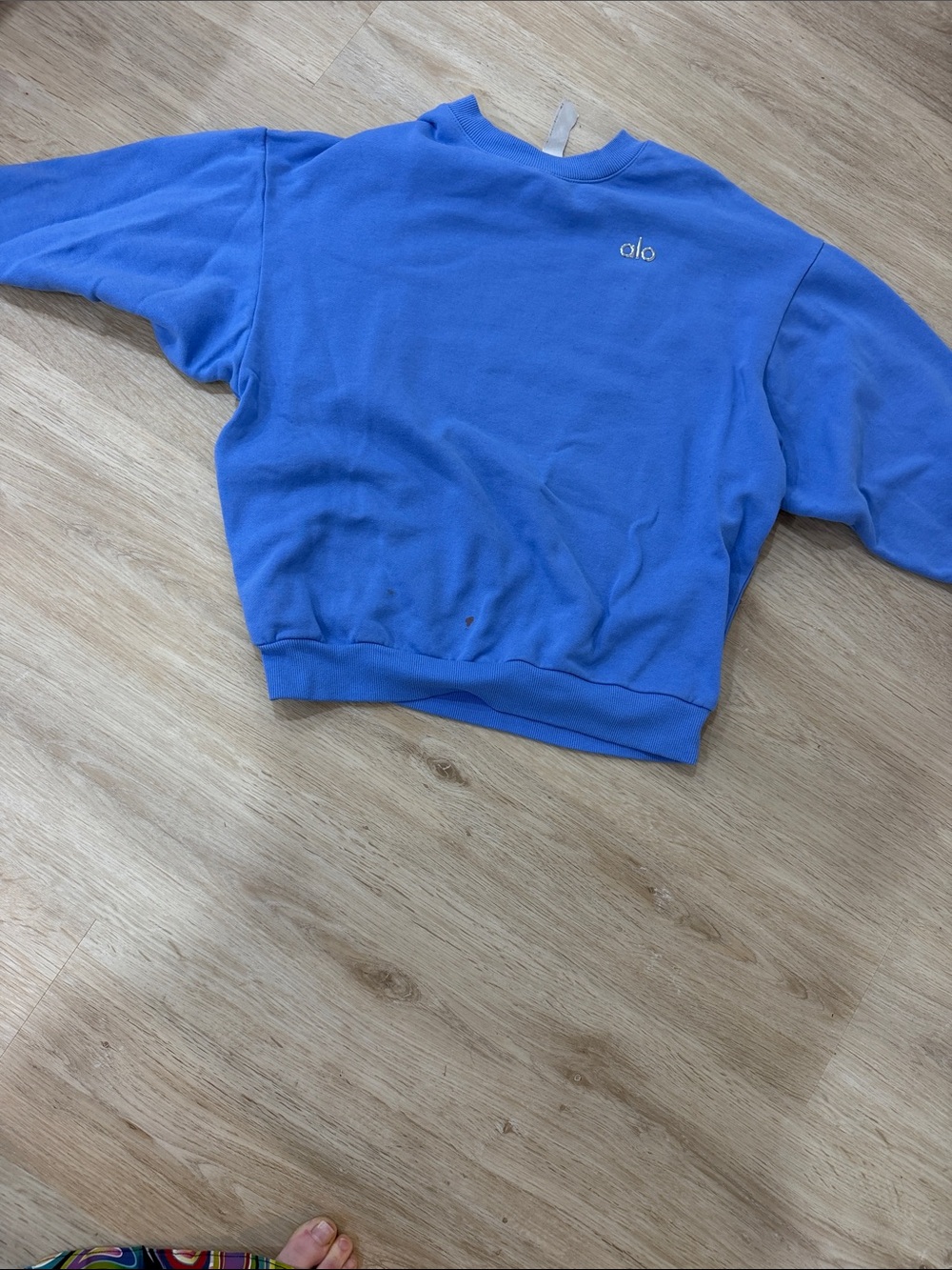 ALO Yoga Women's Electric Blue Crewneck Sweatshirt